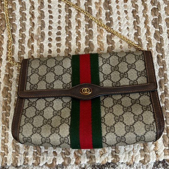 Authentic Gucci Ophidia GG Clutch in Good Condition - Picture 5 of 16